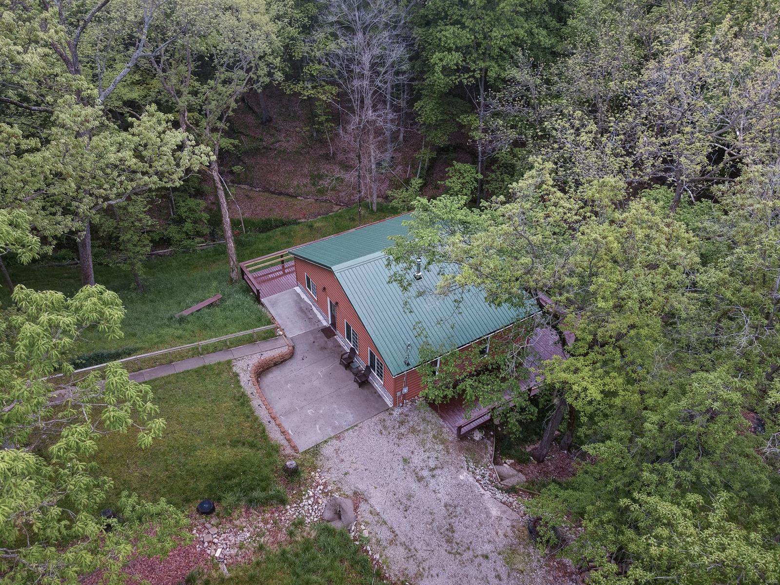 730 City Lake Road Hillsboro, IL 62049 - Photo 49 of 66 Gallery Image 49