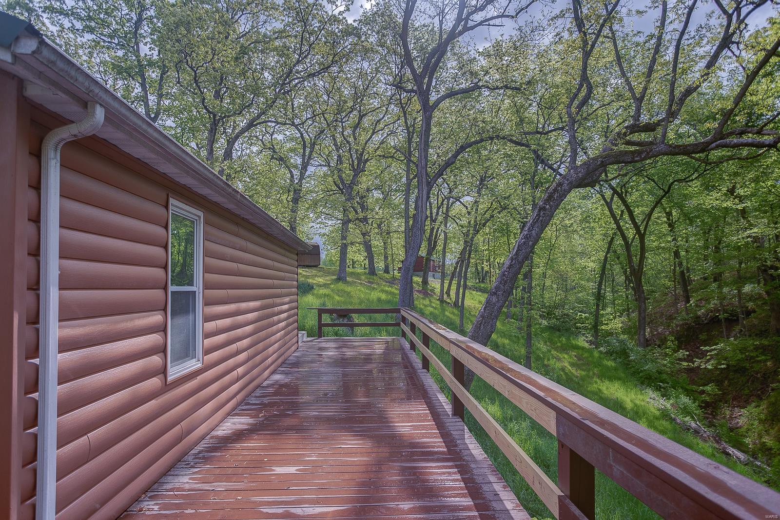 730 City Lake Road Hillsboro, IL 62049 - Photo 7 of 66 Gallery Image 7