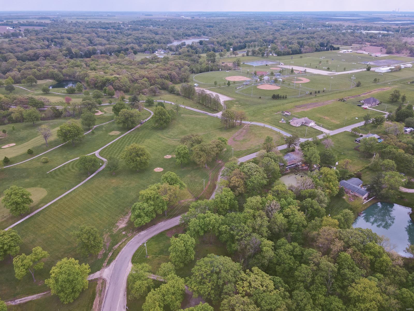 730 City Lake Road Hillsboro, IL 62049 - Photo 63 of 66 Gallery Image 63