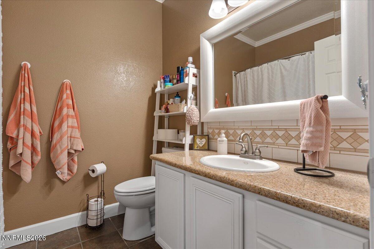 7931 Zinfandel Drive Reno, NV 89506 - Photo 29 of 44 Bathroom