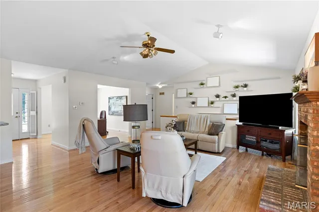 $575,000 | 2840 La Brea Drive, St. Charles, MO 63303