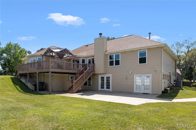 $575,000 | 2840 La Brea Drive, St. Charles, MO 63303