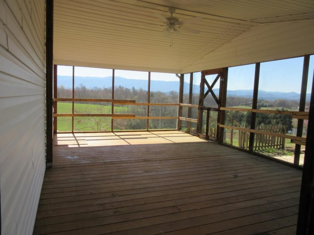 310 Sunnyside Road Greeneville, TN 37743 - Photo 16 of 23 view on screen porch