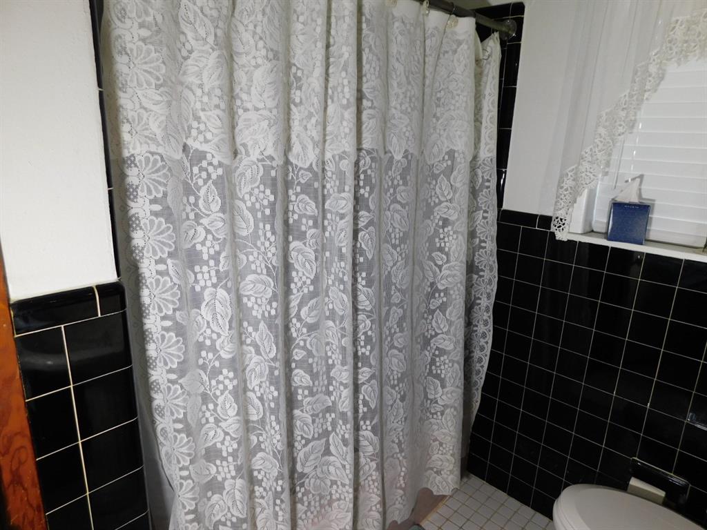 201 8th Street Southeast Springhill, LA 71075 - Photo 22 of 37