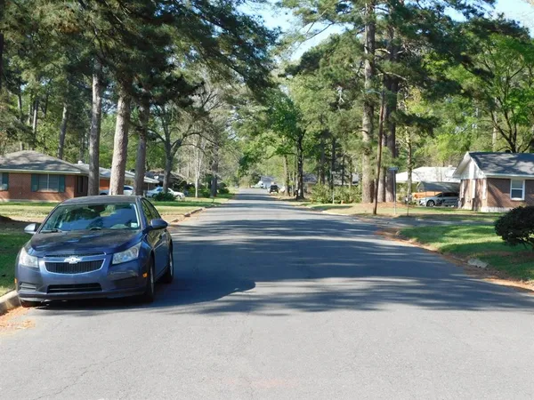 $129,900 | 201 8th Street Southeast, Springhill, LA 71075