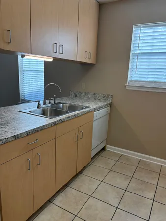 $1,295 | 2719 West Tharpe Street, Unit 31, Tallahassee, FL 32303