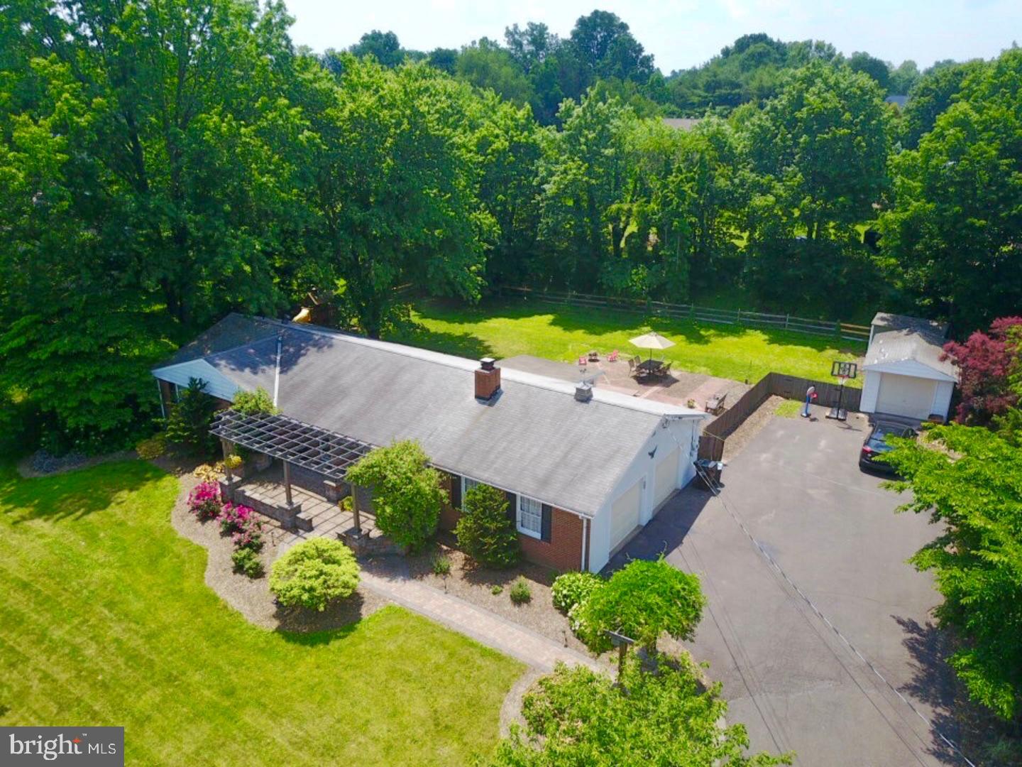 606 County Line Road Telford, PA 18969 - Photo 2 of 25 View