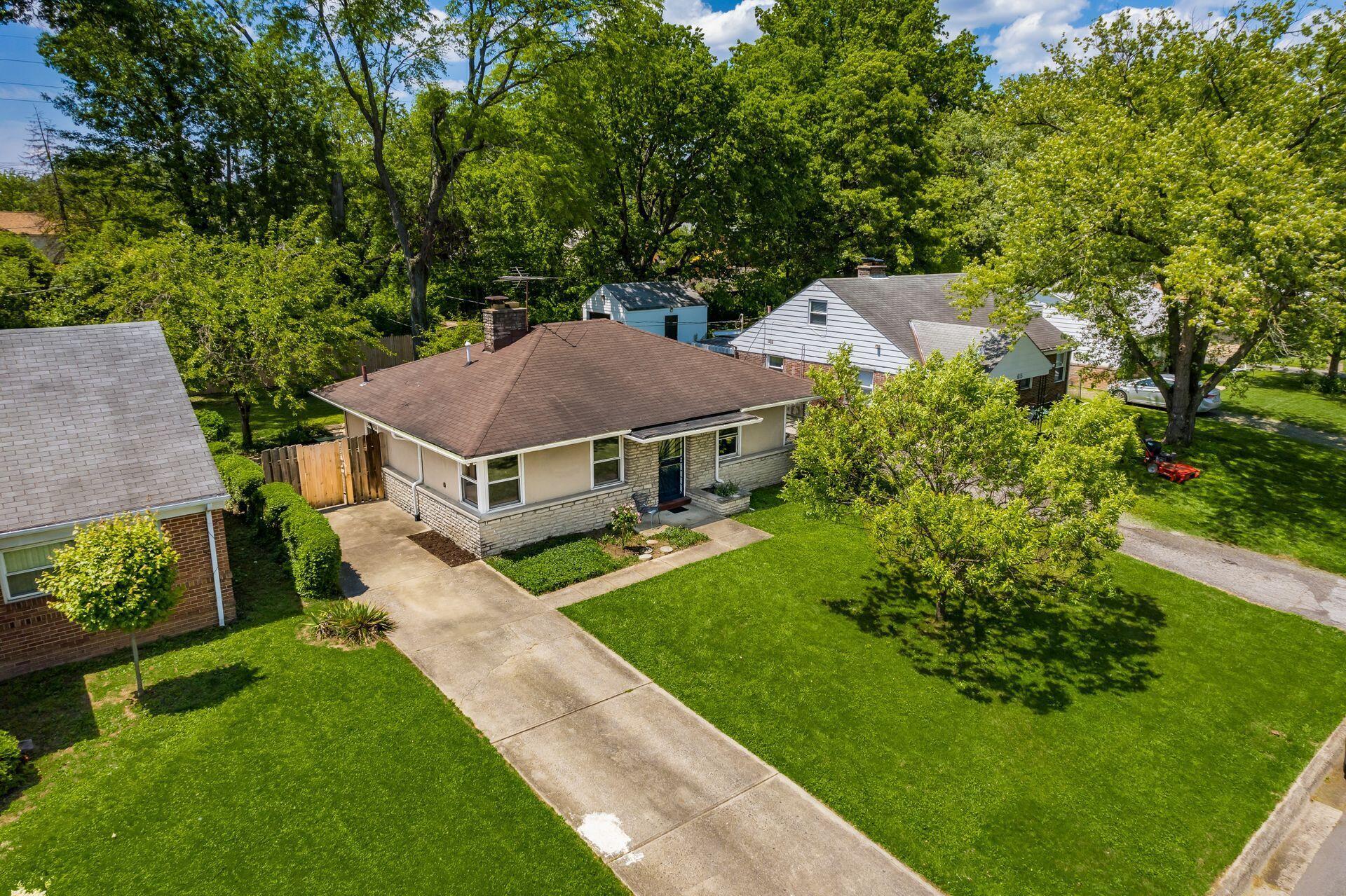 59 North Ashburton Road Columbus, OH 43213 - Photo 32 of 36 Drone