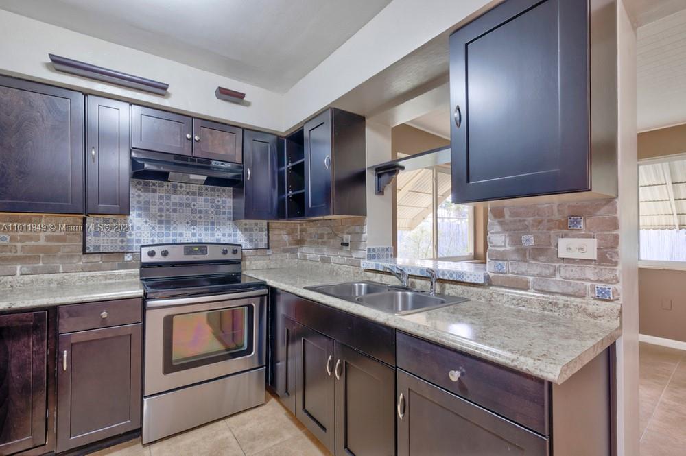 501 West Sample Road Deerfield Beach, FL 33064 - Photo 12 of 37