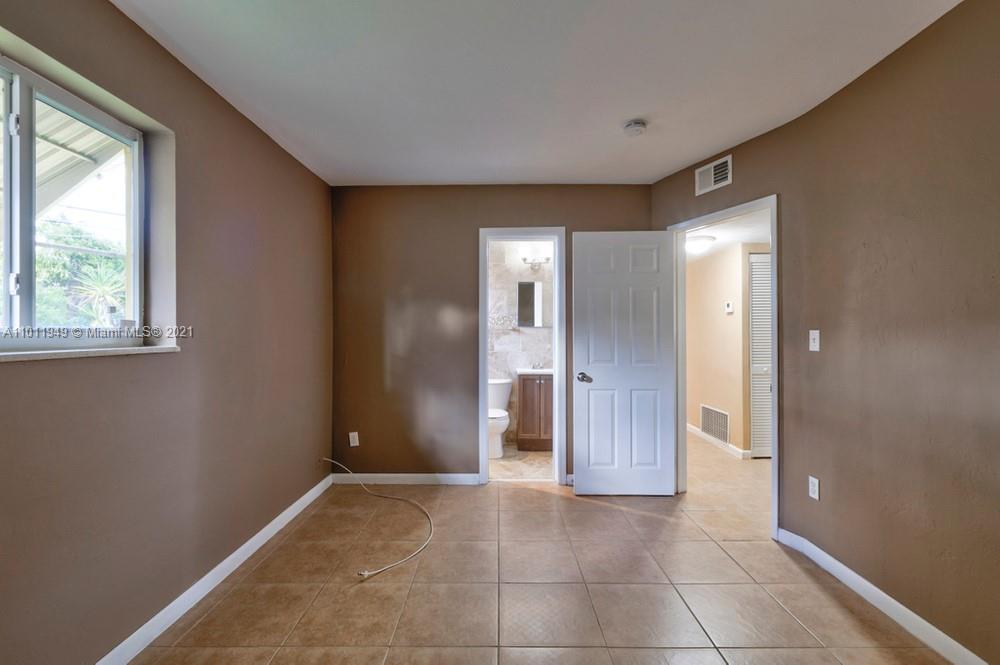 501 West Sample Road Deerfield Beach, FL 33064 - Photo 21 of 37