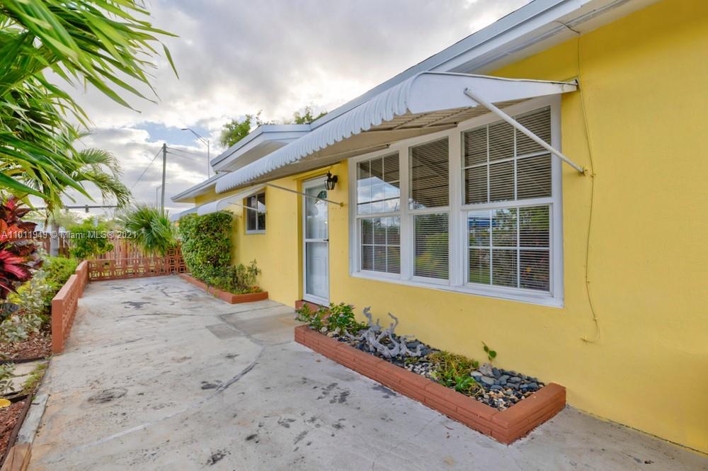 501 West Sample Road Deerfield Beach, FL 33064 - Photo 5 of 37