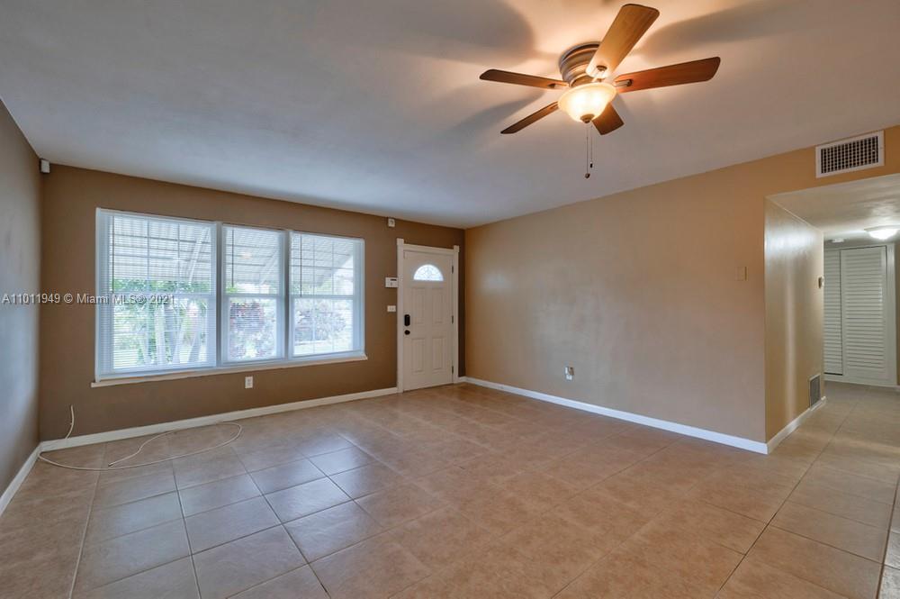 501 West Sample Road Deerfield Beach, FL 33064 - Photo 8 of 37