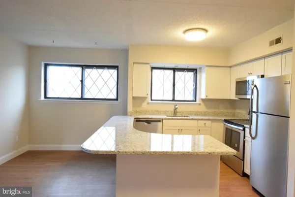 $1,785 | 5200 Hilltop Drive, Brookhaven, PA 19015