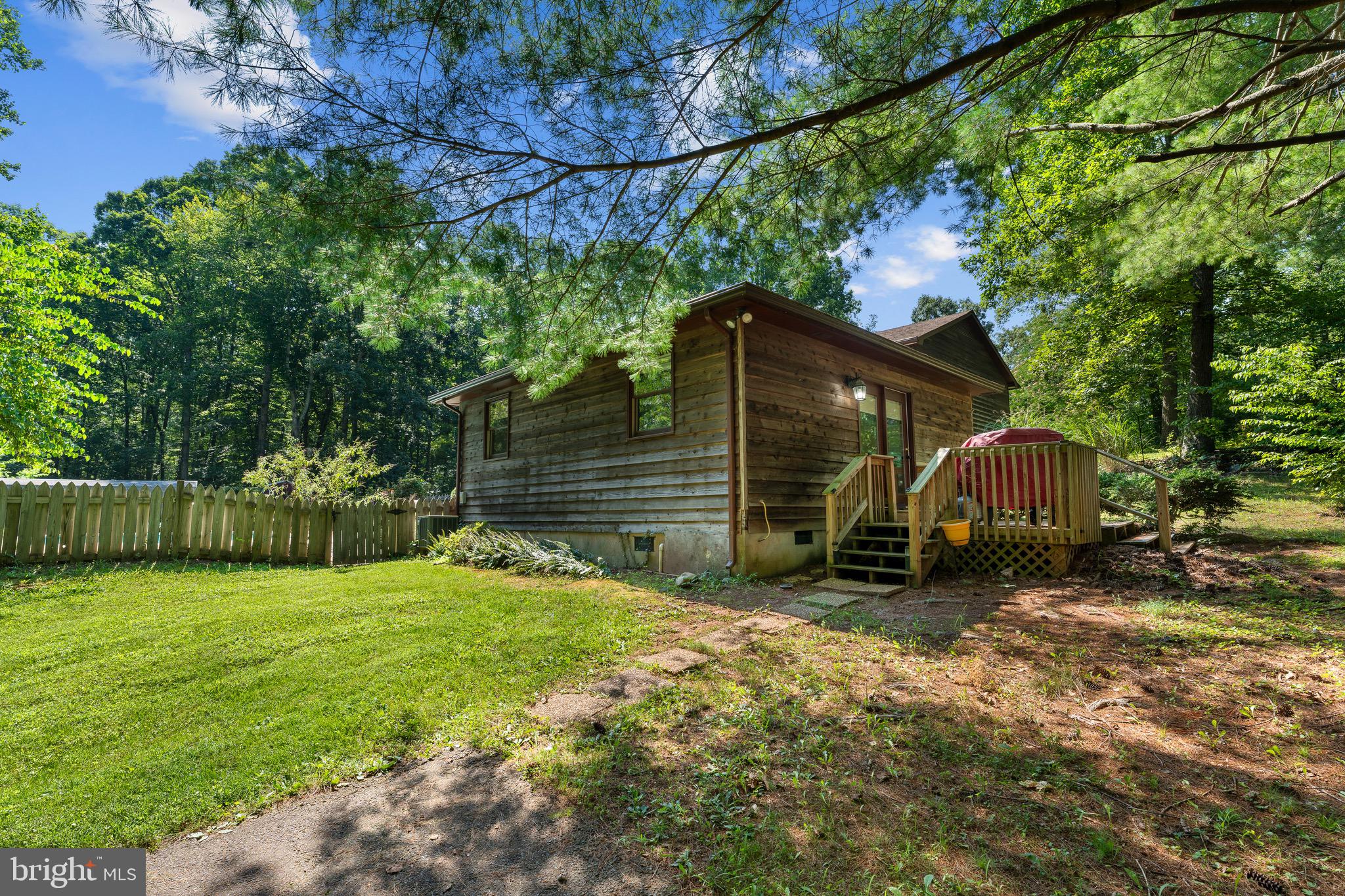 9600 Ritter Road Nokesville, VA 20181 - Photo 49 of 68 Private space w/ 2 parking spaces