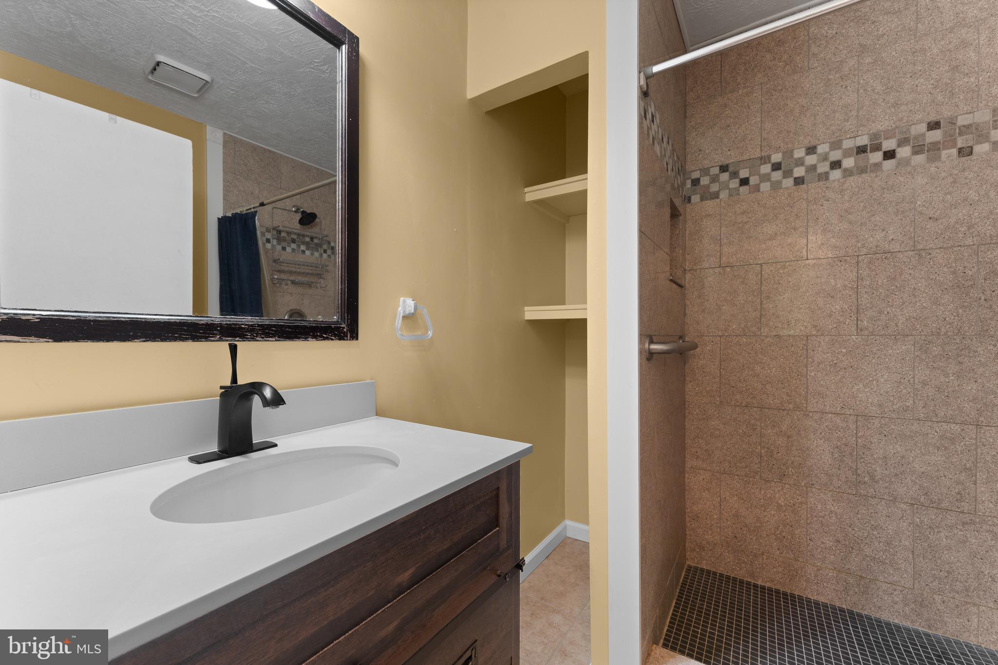 9600 Ritter Road Nokesville, VA 20181 - Photo 54 of 68 Apartment full bath