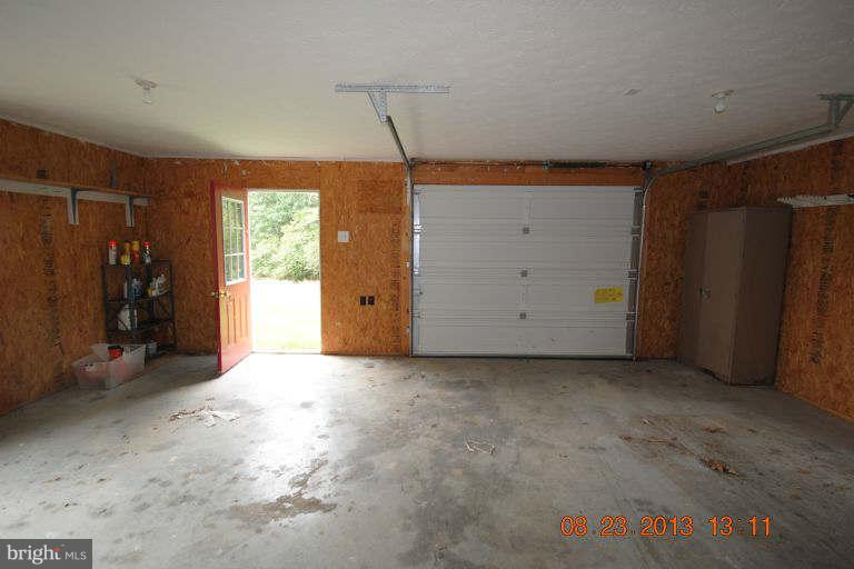 1632 Chestnut Grove Road Winchester, VA 22603 - Photo 18 of 20 Interior (General)
