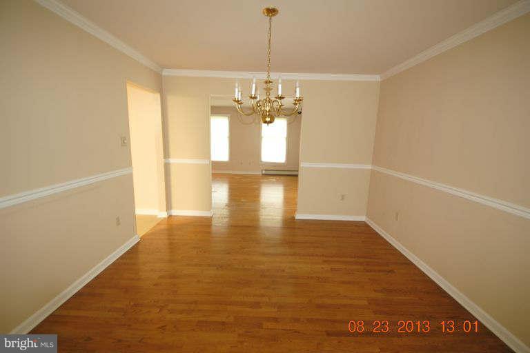 1632 Chestnut Grove Road Winchester, VA 22603 - Photo 3 of 20 Dining Room