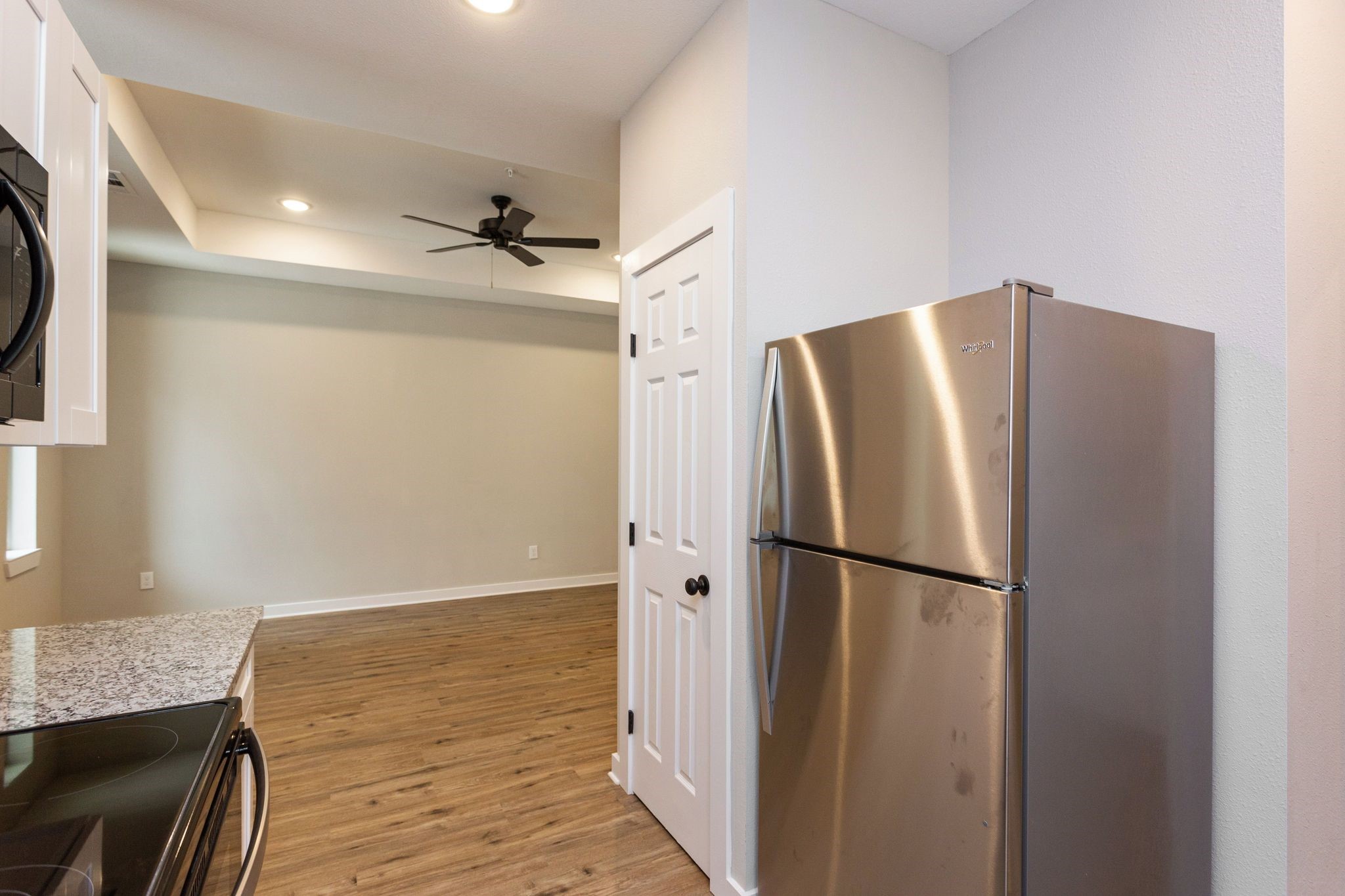 10317 Lake Road, Unit 15B Houston, TX 77070 - Photo 8 of 32