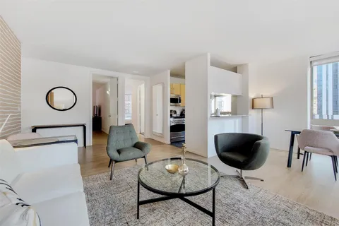 777 6th Avenue, Unit 10C | Chelsea