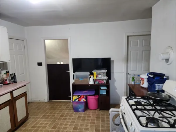 $729,900 | 132 Putnam Street, Providence, RI 02909