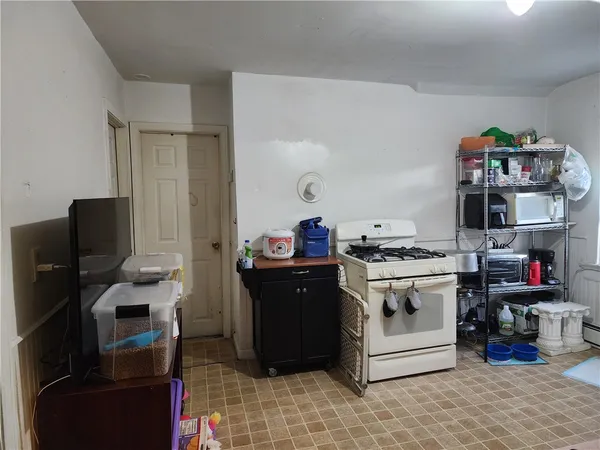 $729,900 | 132 Putnam Street, Providence, RI 02909