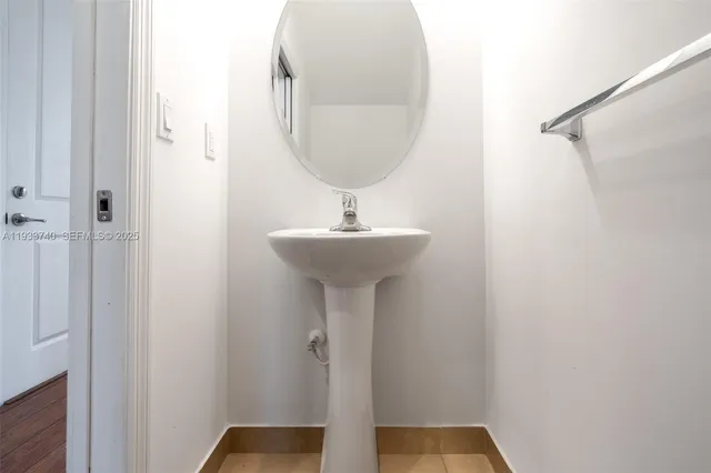 $3,500 | 4652 Horseshoe Circle, Davie, FL 33328