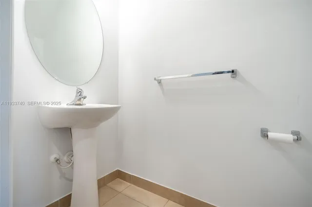 $3,500 | 4652 Horseshoe Circle, Davie, FL 33328