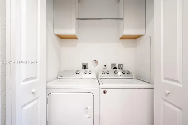 $3,500 | 4652 Horseshoe Circle, Davie, FL 33328