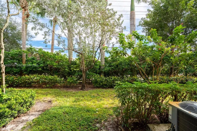 $3,500 | 4652 Horseshoe Circle, Davie, FL 33328