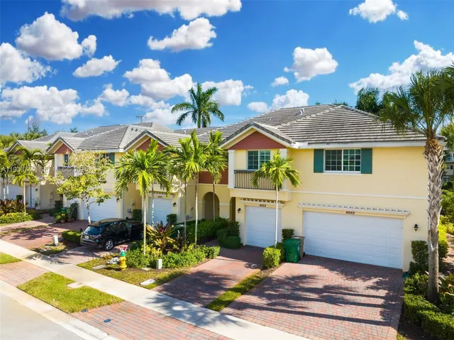$3,500 | 4652 Horseshoe Circle, Davie, FL 33328