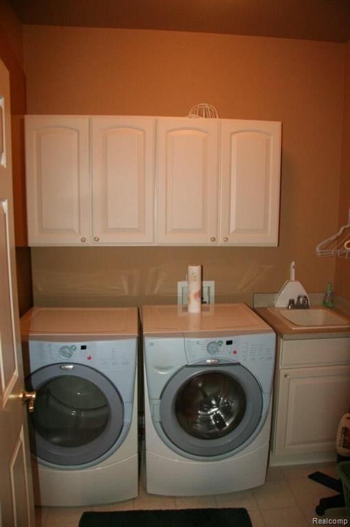 3722 Windingbrook Circle, Unit 40 Rochester Hills, MI 48309 - Photo 24 of 25