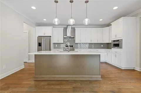 $1,045,000 | 4831 Lakewood Drive, Acworth, GA 30101