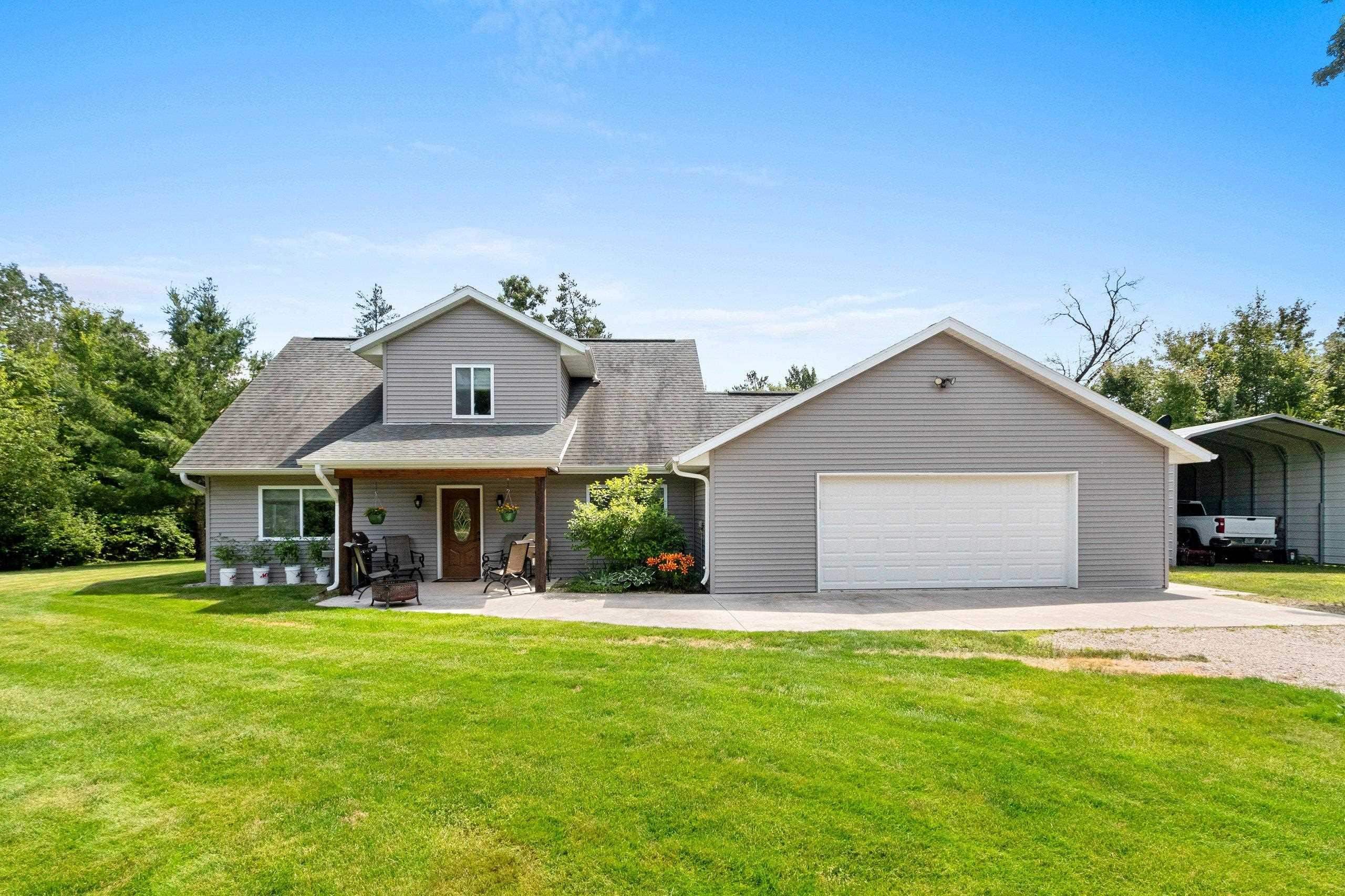 W10559 Fox Lane Crivitz, WI 54114 - Photo 1 of 41