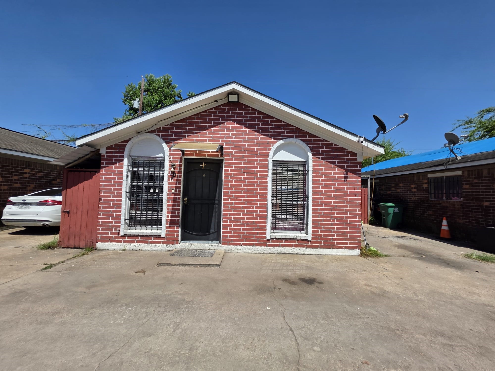 2415 West Little York Road, Unit D Houston, TX 77091 - Photo 1 of 16 a view of a house with a garage