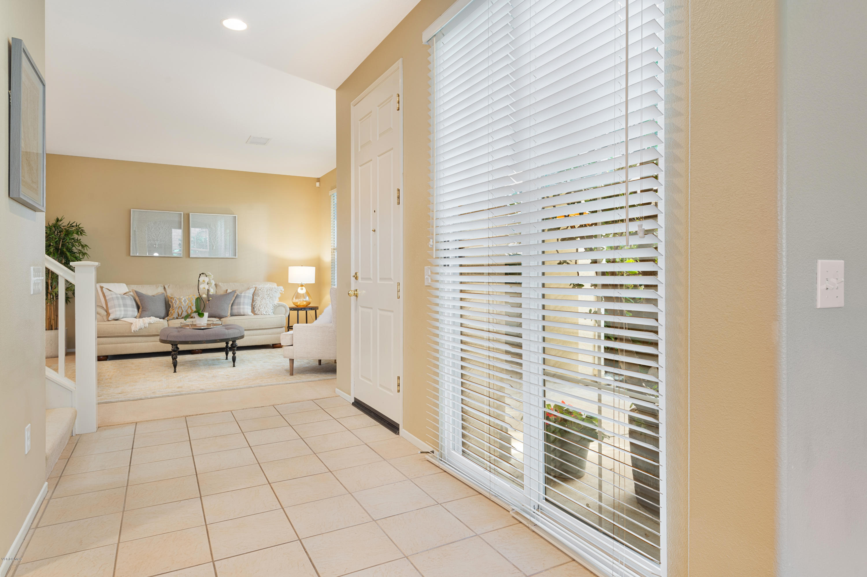 176 Park Hill Road Simi Valley, CA 93065 - Photo 3 of 32 entry copy