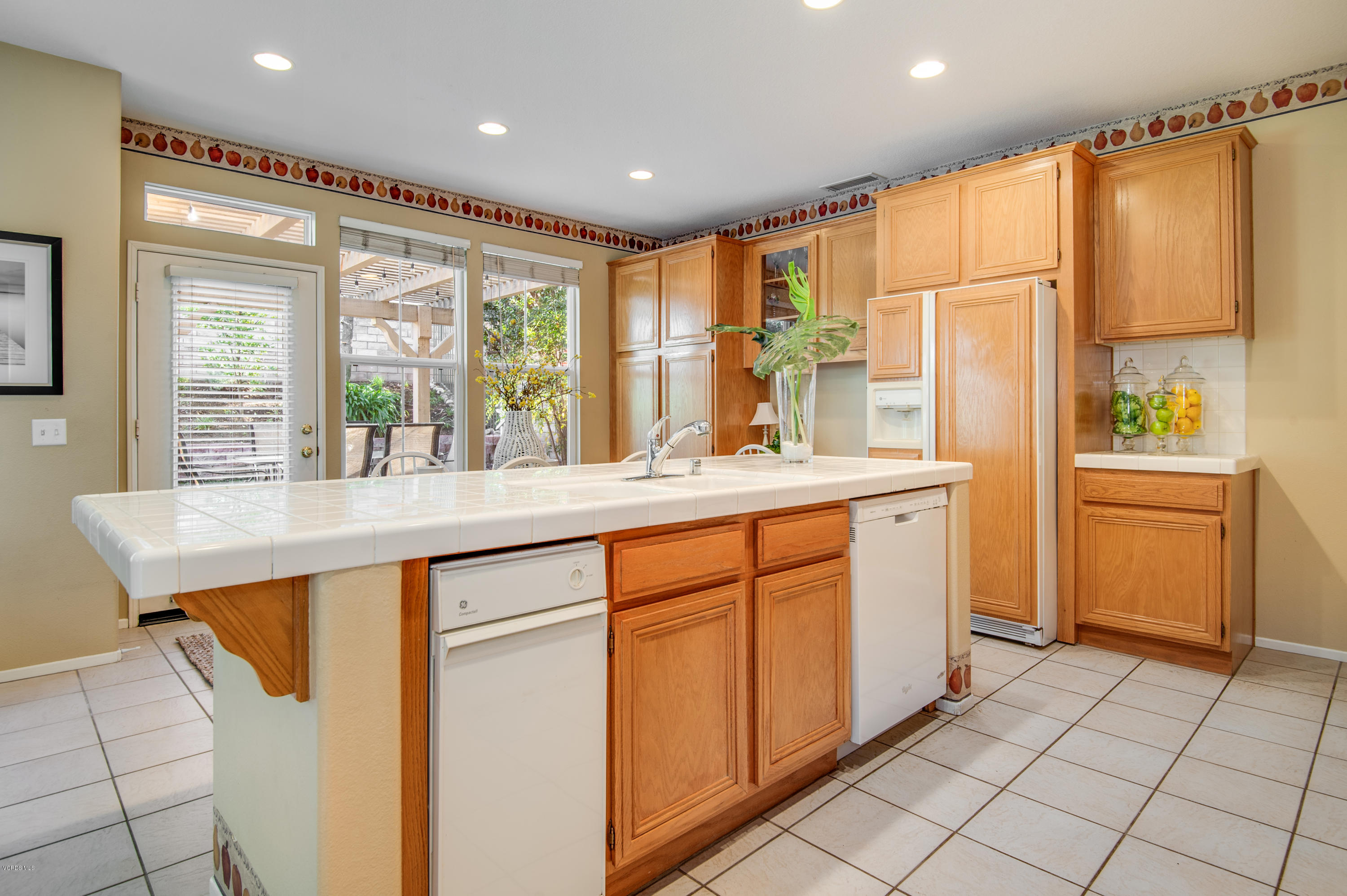 176 Park Hill Road Simi Valley, CA 93065 - Photo 8 of 32 kit 3 copy