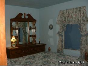 2128 East Eleanor Avenue Springfield, IL 62702 - Photo 5 of 9 Gallery Image 5