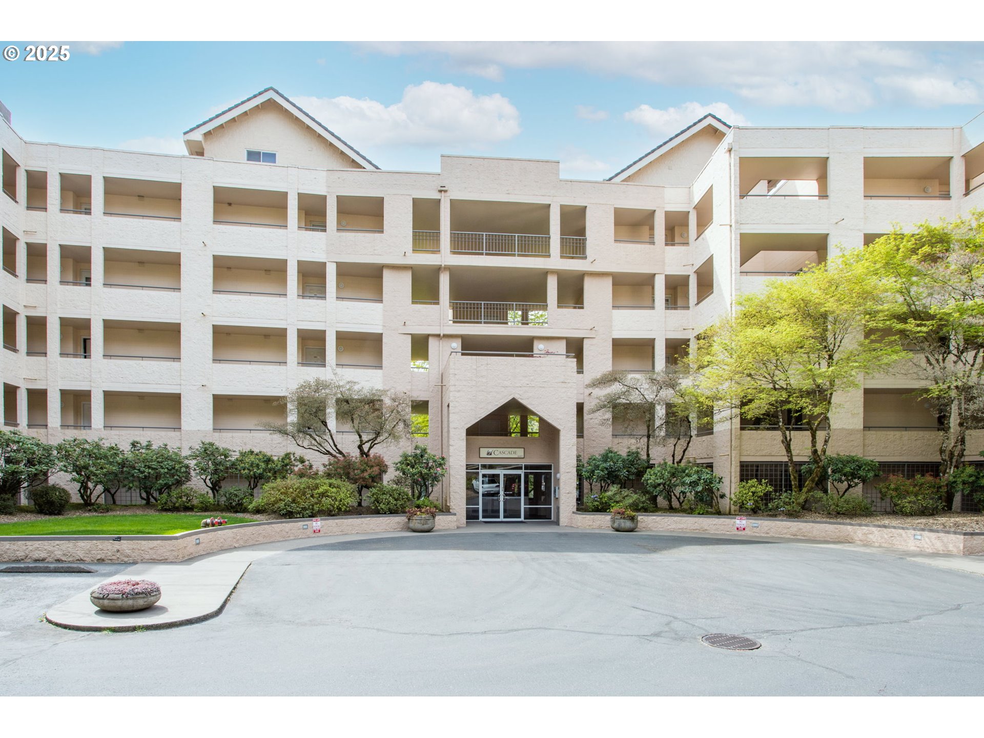 6685 West Burnside Street, Unit 324 Portland, OR 97225 - Photo 1 of 26