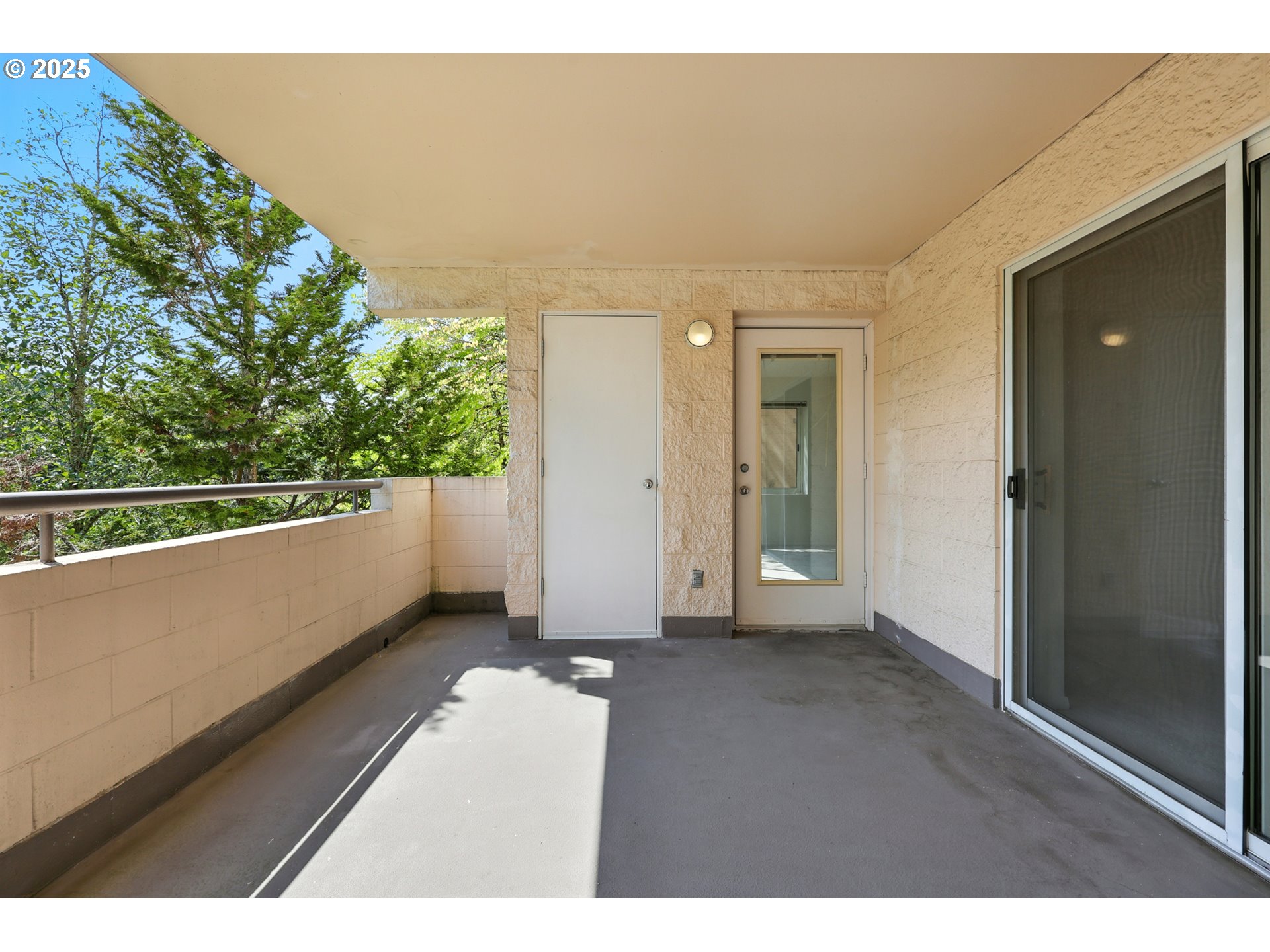 6685 West Burnside Street, Unit 324 Portland, OR 97225 - Photo 11 of 26