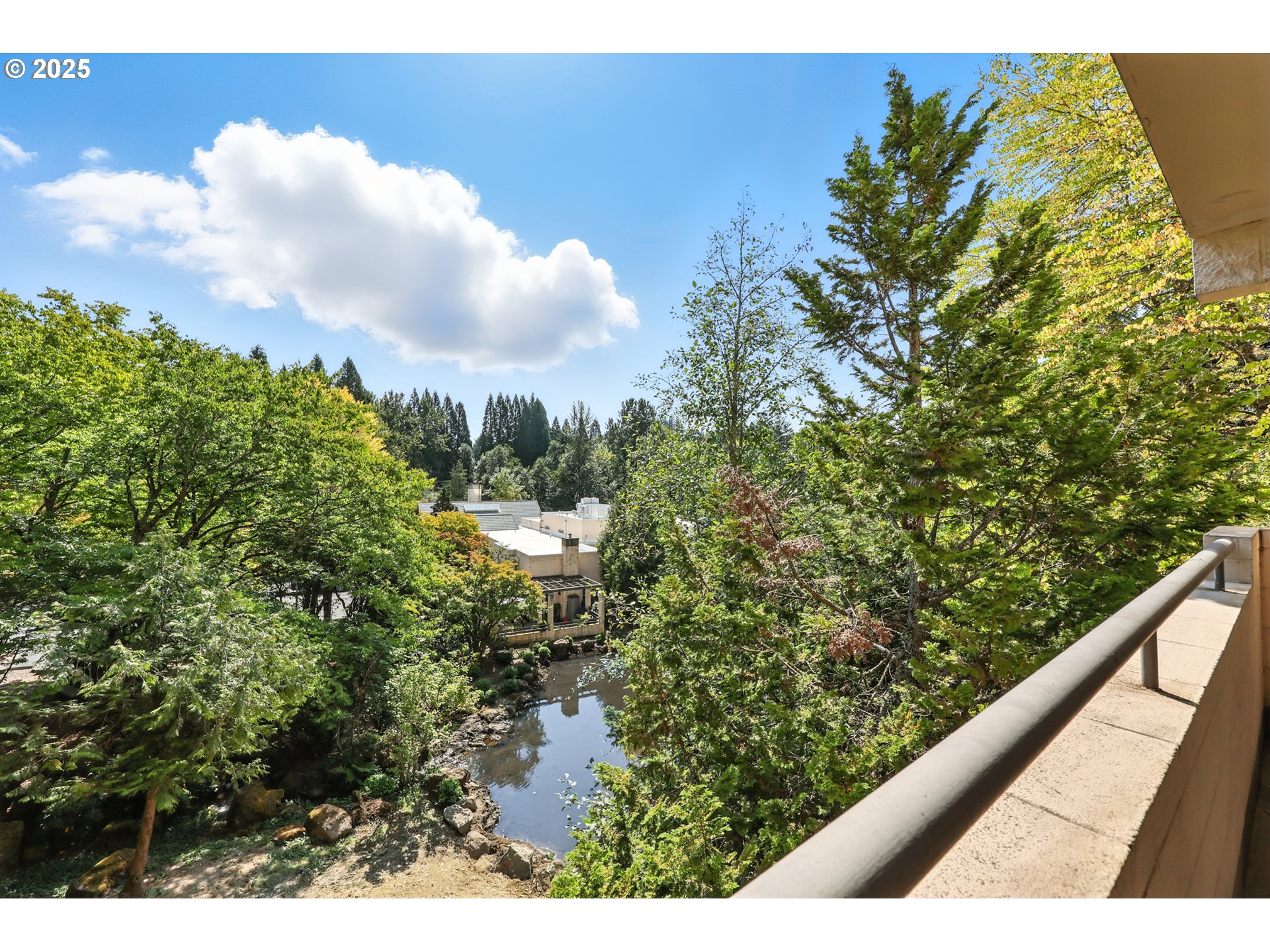 6685 West Burnside Street, Unit 324 Portland, OR 97225 - Photo 12 of 26