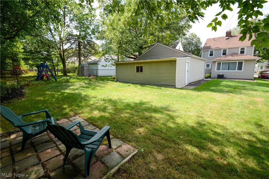 2623 Milton Road Cleveland, OH 44118 - Photo 33 of 35