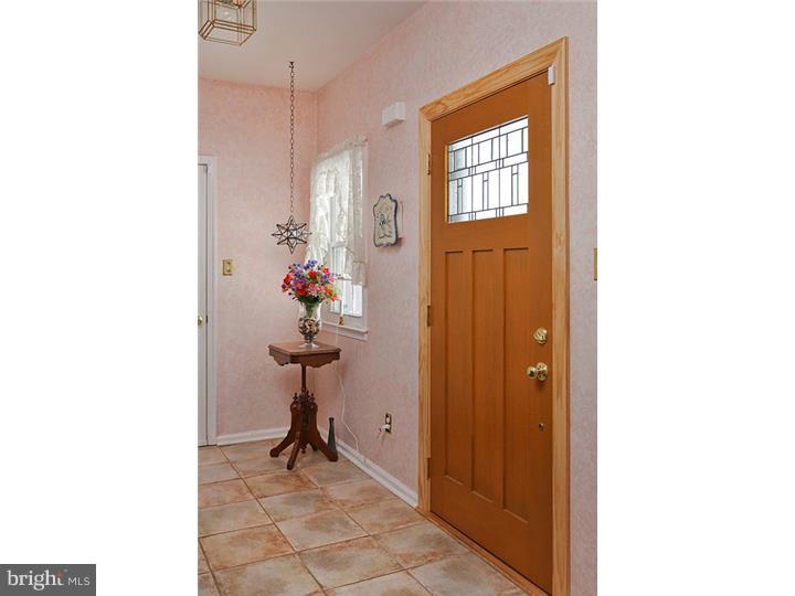 104 Partree Road Cherry Hill, NJ 08003 - Photo 2 of 14 Foyer