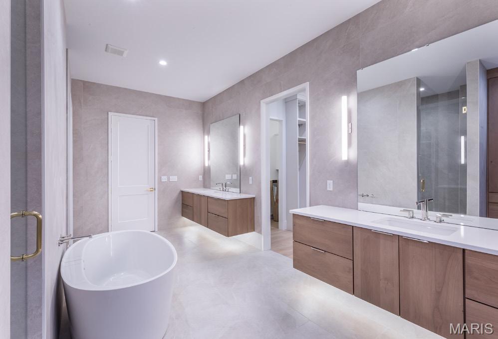 202 Ella Rose St. Charles, MO 63304 - Photo 8 of 17