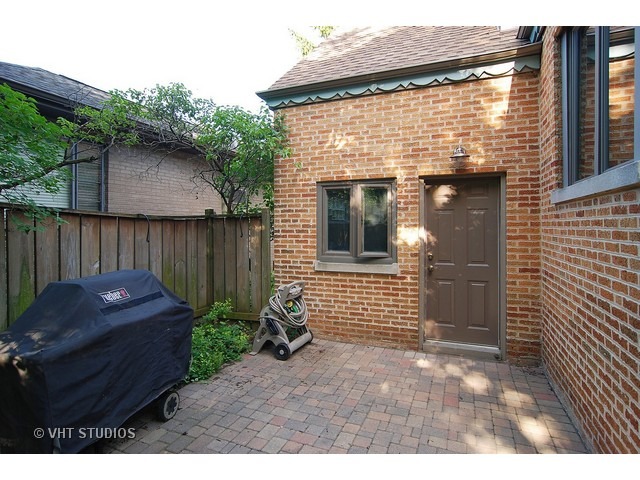 732 Selborne Road Riverside, IL 60546 - Photo 22 of 23 a view of outdoor space and yard