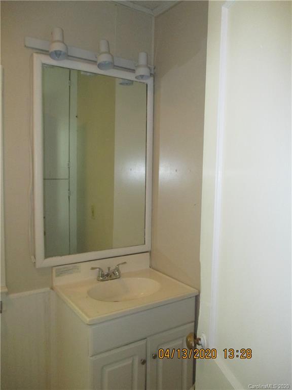 100 Ross Road York, SC 29745 - Photo 11 of 26 Gallery Image 11
