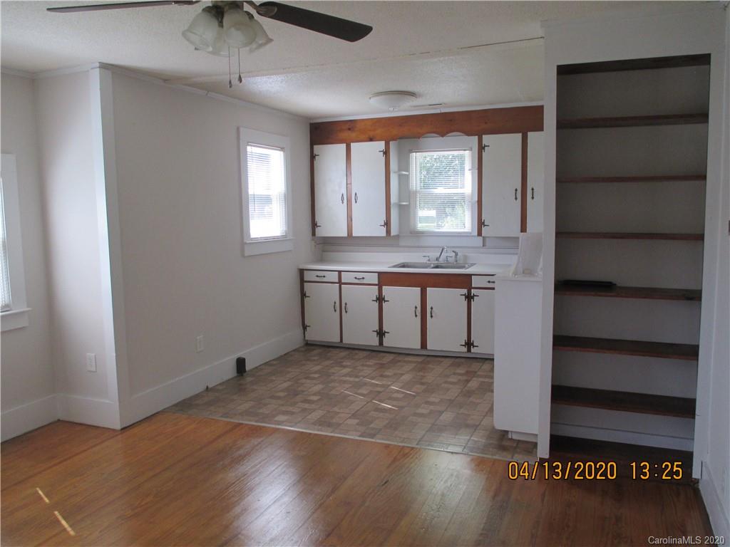 100 Ross Road York, SC 29745 - Photo 5 of 26 Gallery Image 5