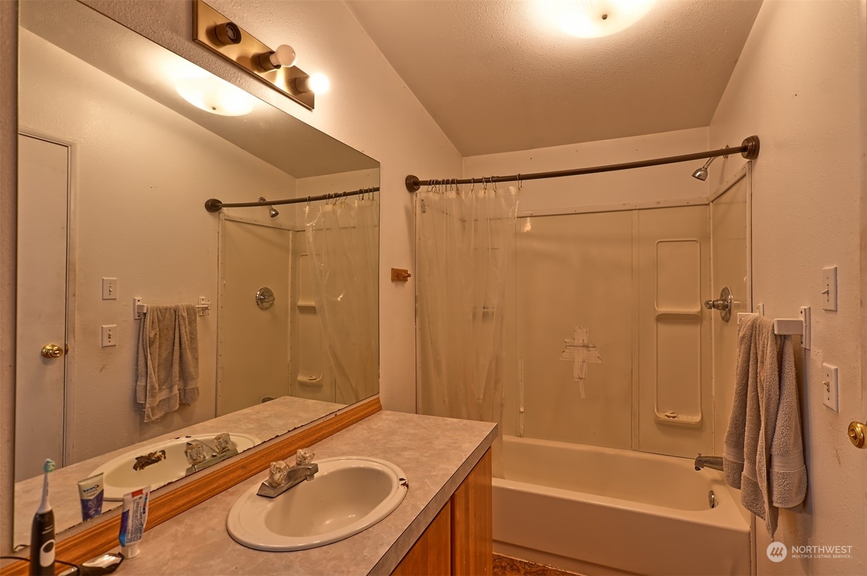 12727 West Macs Loop Road Granite Falls, WA 98252 - Photo 17 of 20 Gallery Image 17