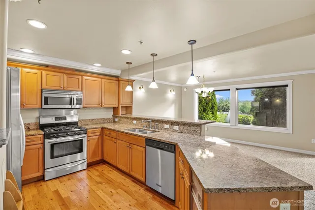 $575,000 | 1300 Peace Portal Drive, Unit 106, Blaine, WA 98230