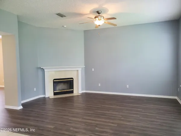 $2,600 | 1042 Briarcreek Road, Jacksonville, FL 32225