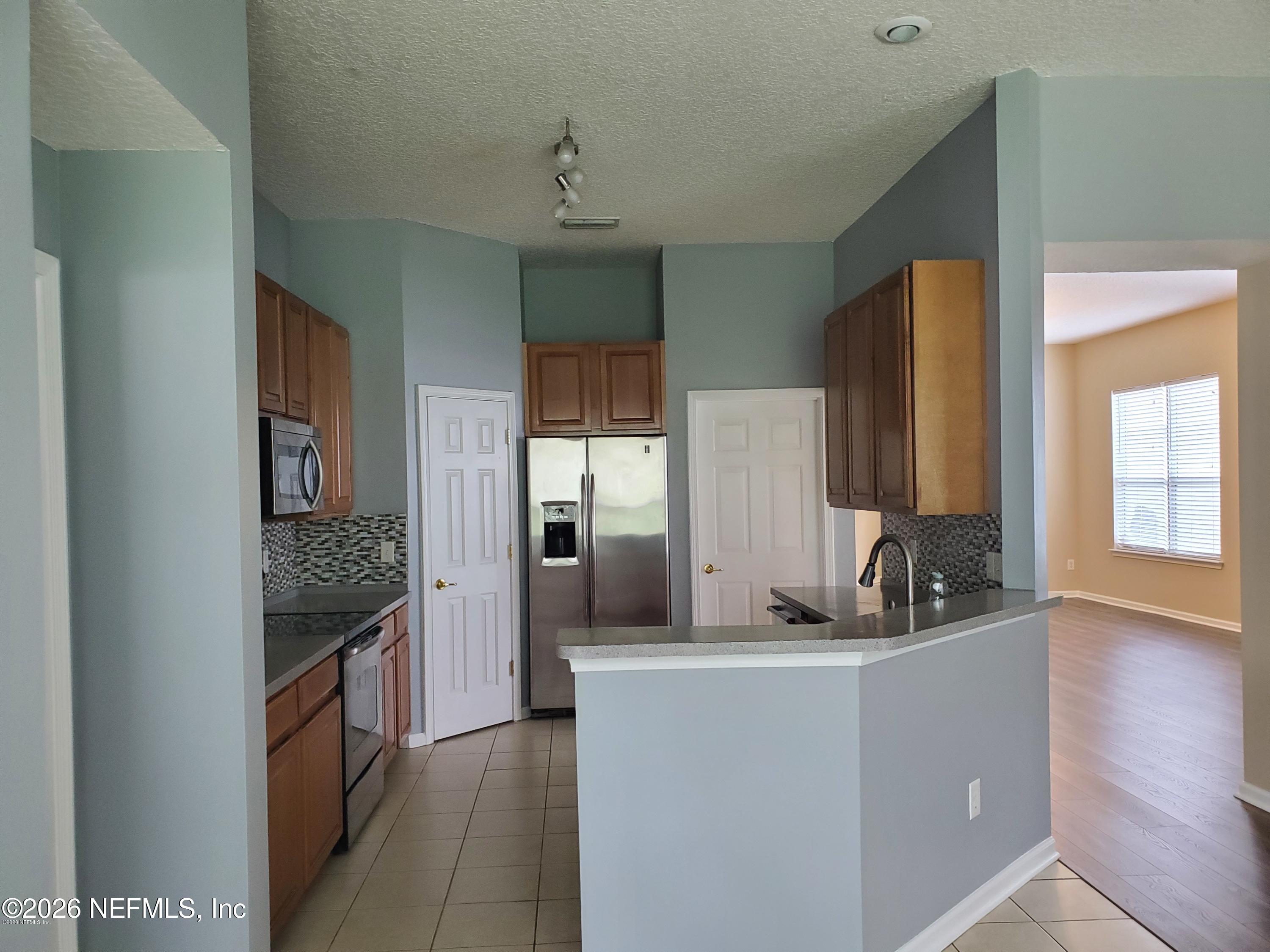 1042 Briarcreek Road Jacksonville, FL 32225 - Photo 9 of 28 kitchen
